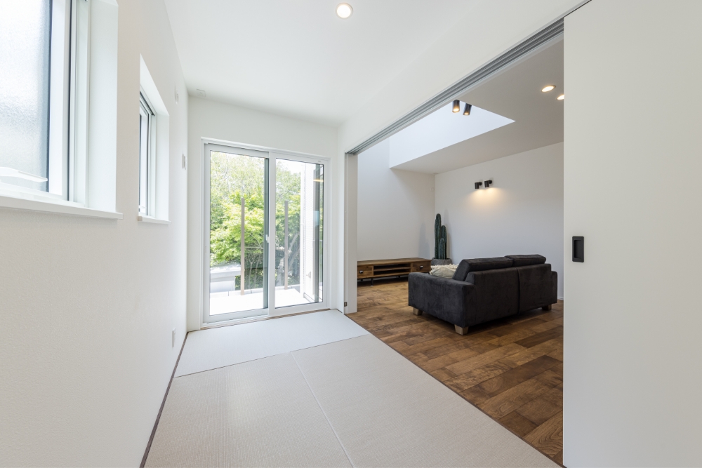 断熱性と美しさを両立する樹脂窓の画像